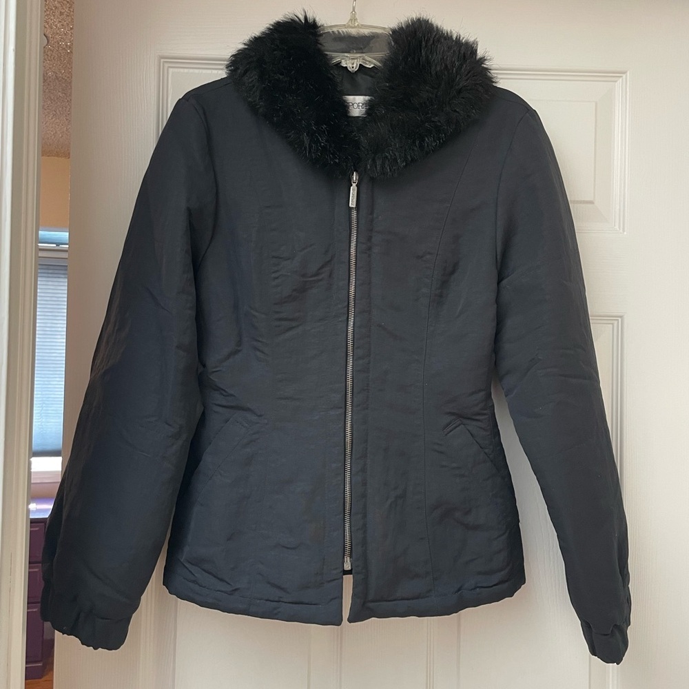 SPORTMAX made in Italy women’s fitted puffer coat with faux fur collar size 4